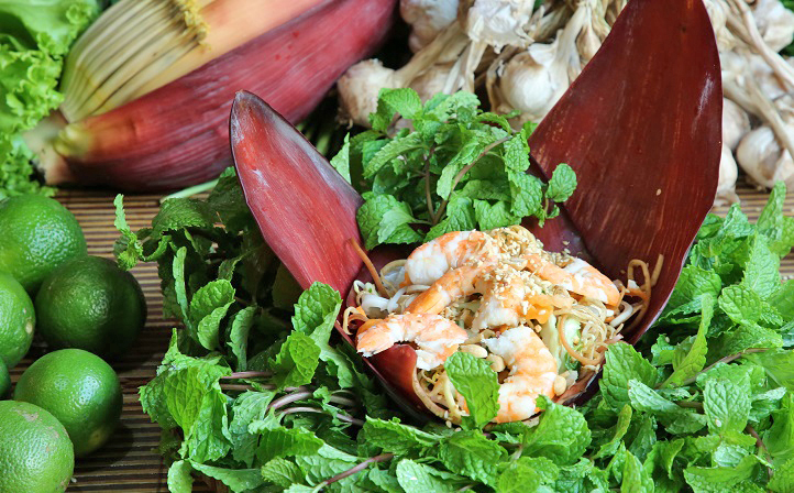 nom hoa chuoi tom thit qq quan que