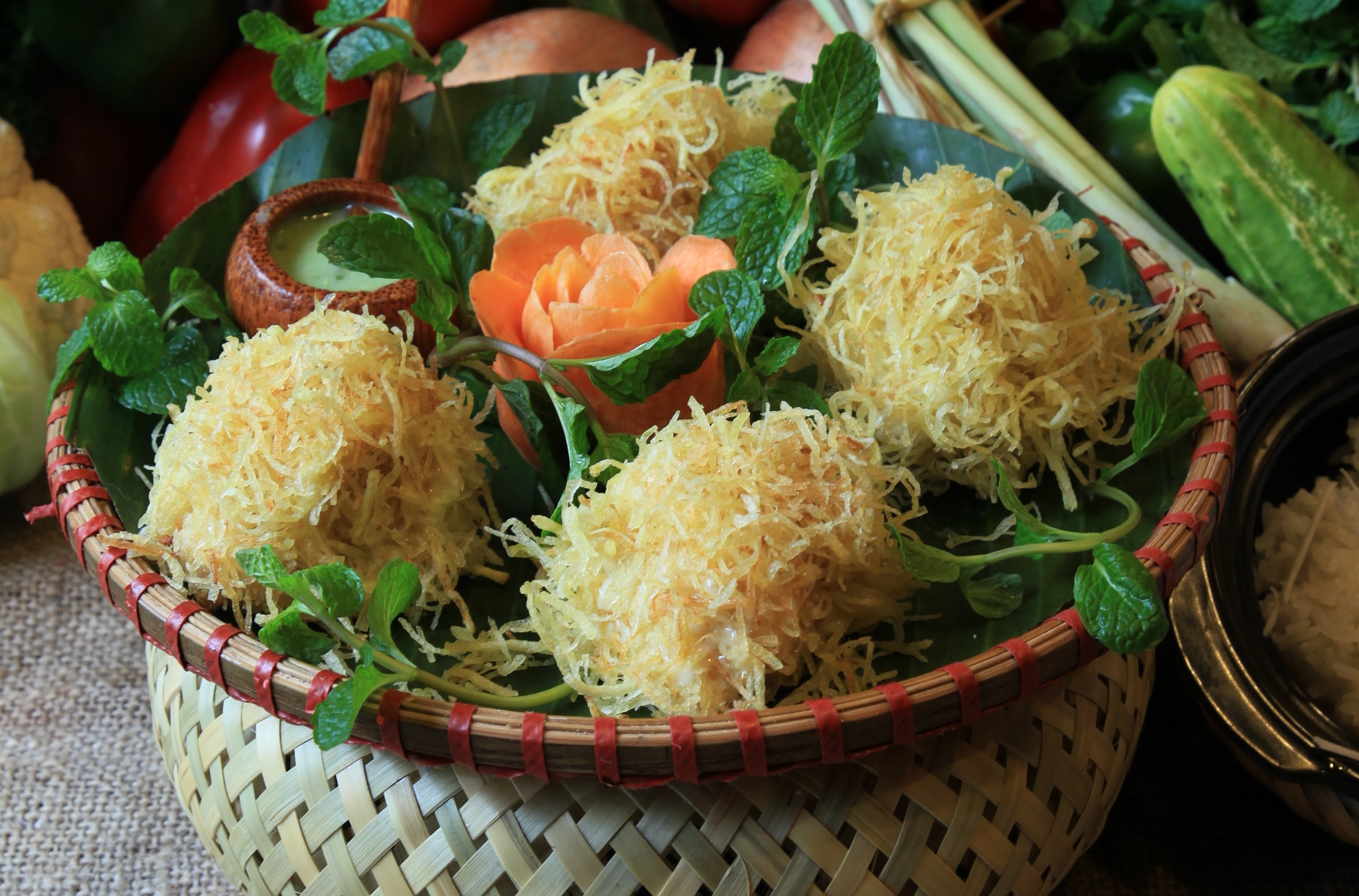 tom chien hoang bao co vua